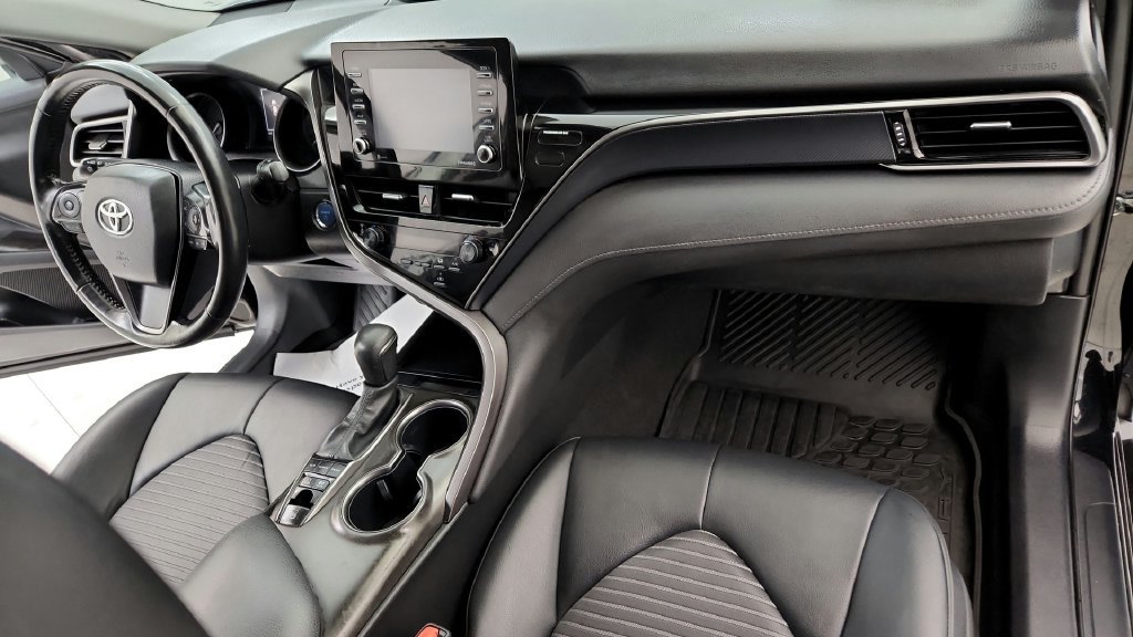 Certified 2024 Toyota Camry SE FWD image 15