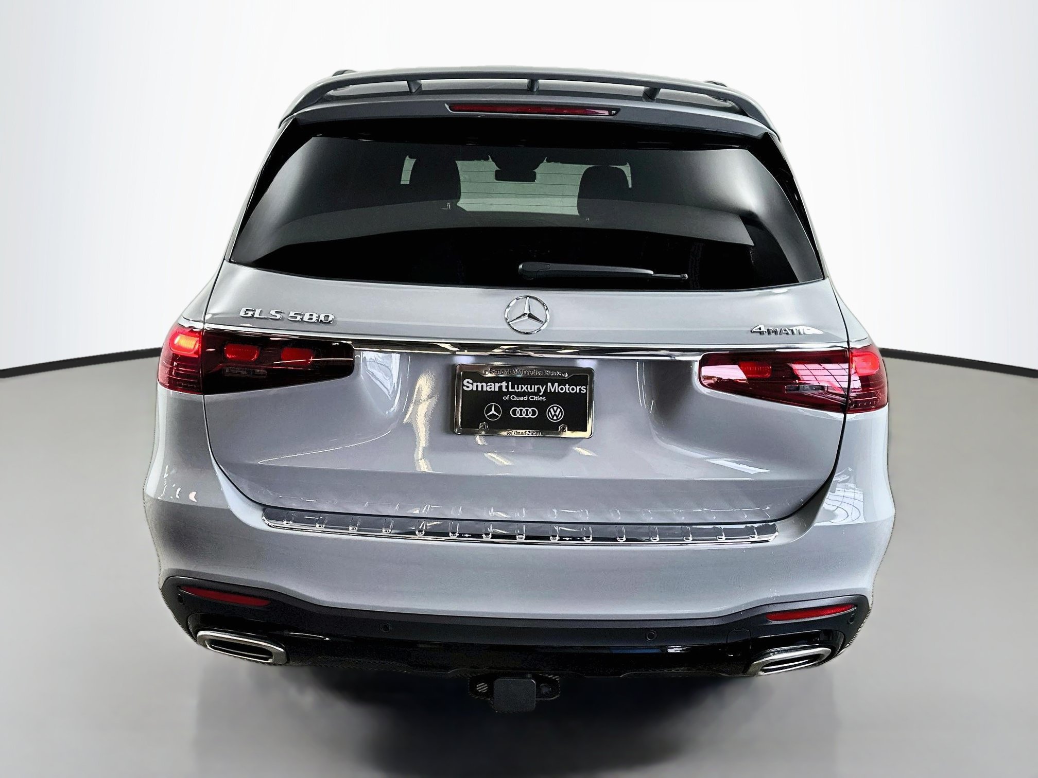 Used 2025 Mercedes-Benz GLS 580 4MATIC image 6