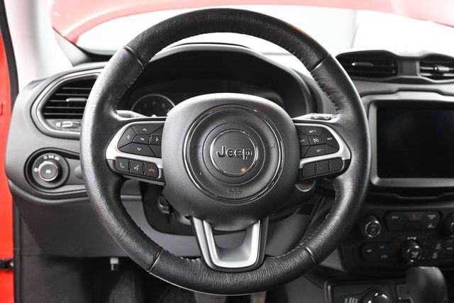 Used 2023 Jeep Renegade Latitude w/ Premium Group AWD/4WD image 30
