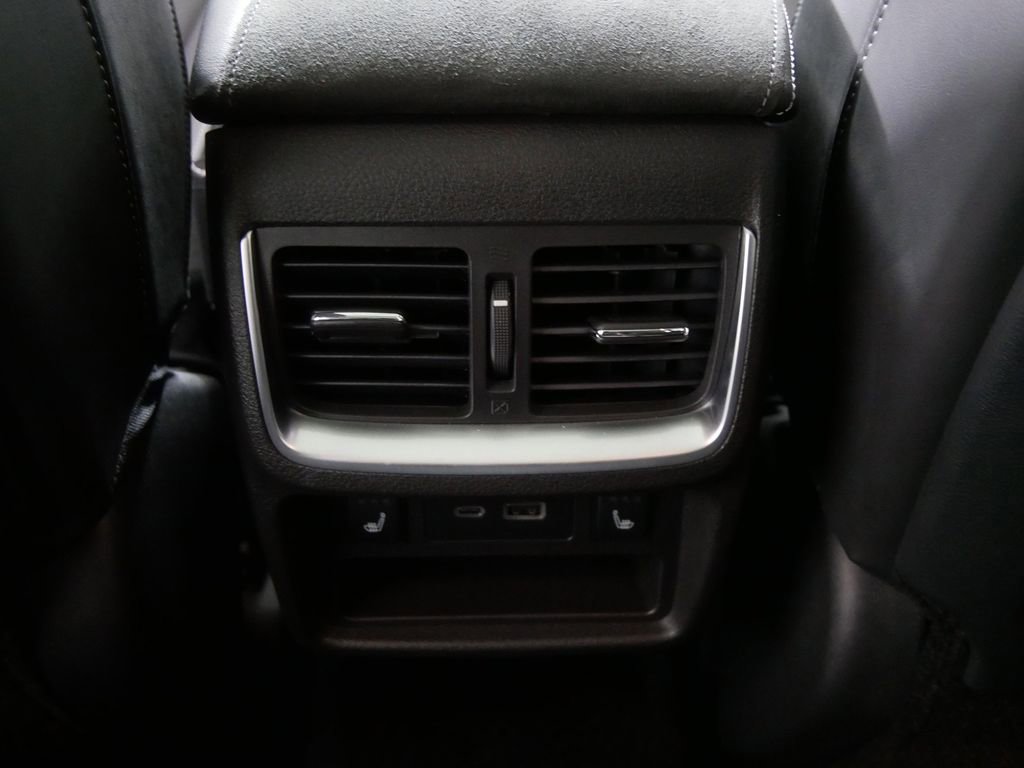 Used 2024 INFINITI QX50 Sensory image 20