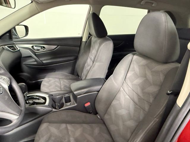 Used 2016 Nissan Rogue SV w/ SV Premium Package image 27