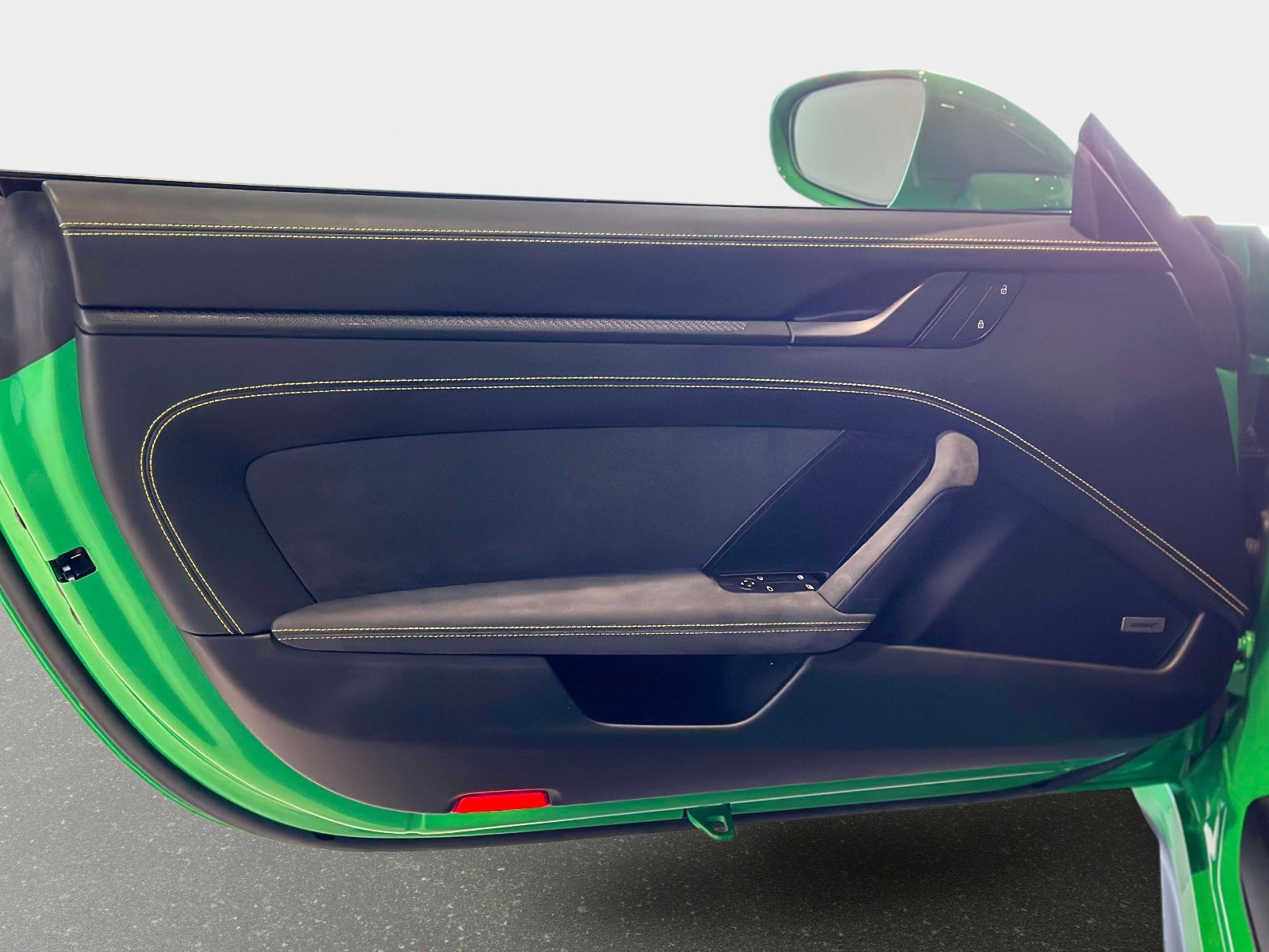 Certified 2022 Porsche 911 GT3 image 12