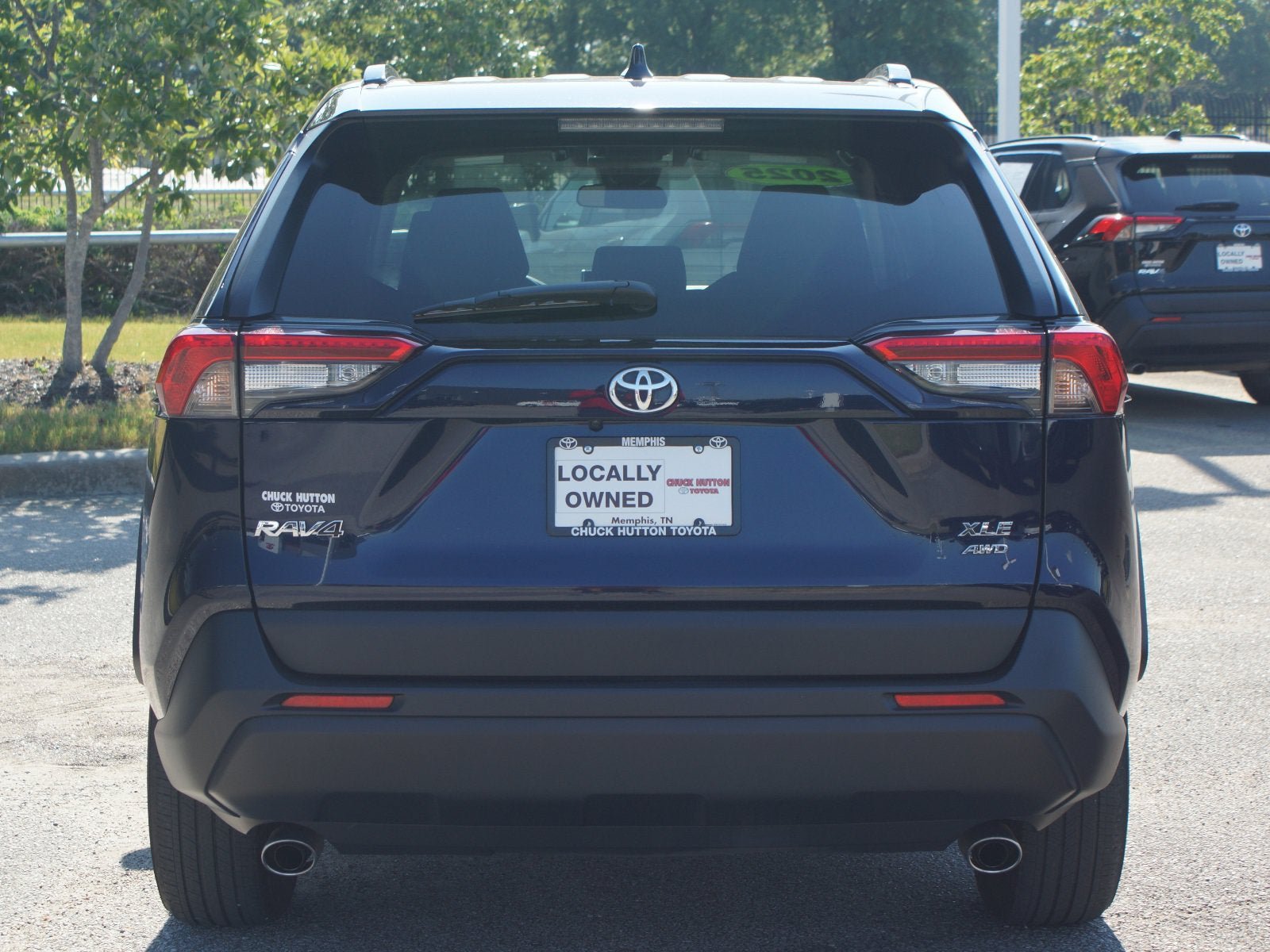 Used 2025 Toyota RAV4 XLE AWD/4WD image 3