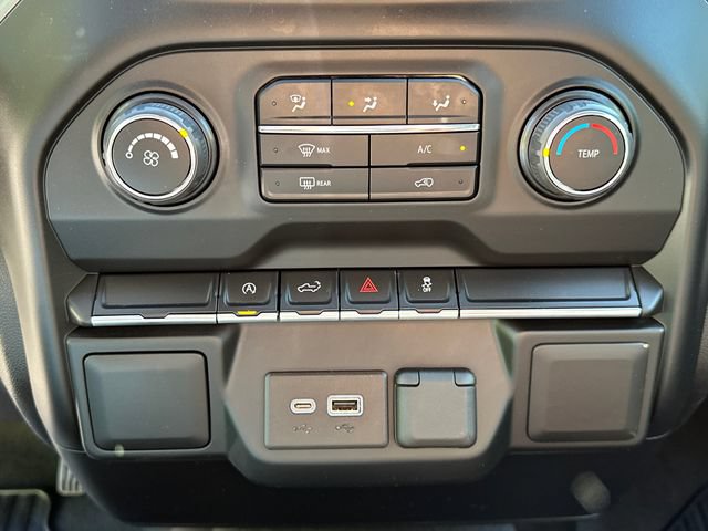 Used 2022 Chevrolet Silverado 1500 Custom AWD/4WD image 31