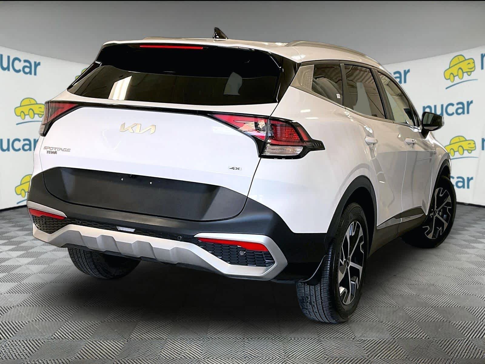 Used 2023 Kia Sportage EX AWD/4WD image 6