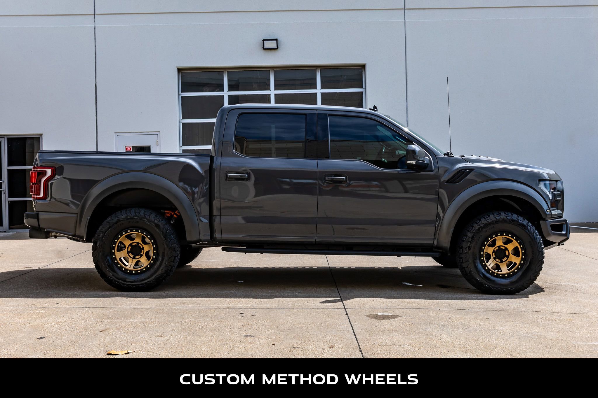 Used 2020 Ford F150 Raptor w/ Equipment Group 802A Luxury AWD/4WD image 10