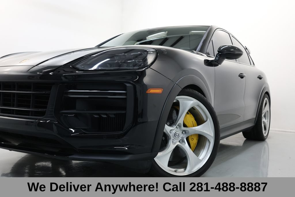 Used 2024 Porsche Cayenne Turbo GT AWD/4WD image 3