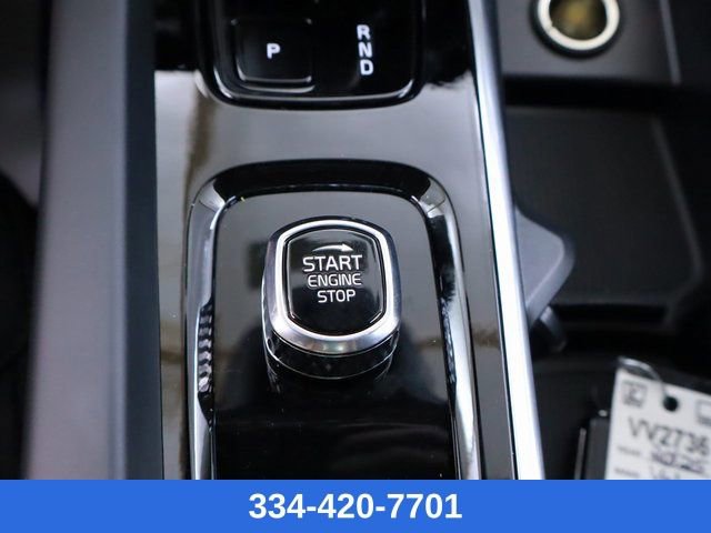 New 2025 Volvo XC60 B5 Plus w/ Protection Package Premier image 4