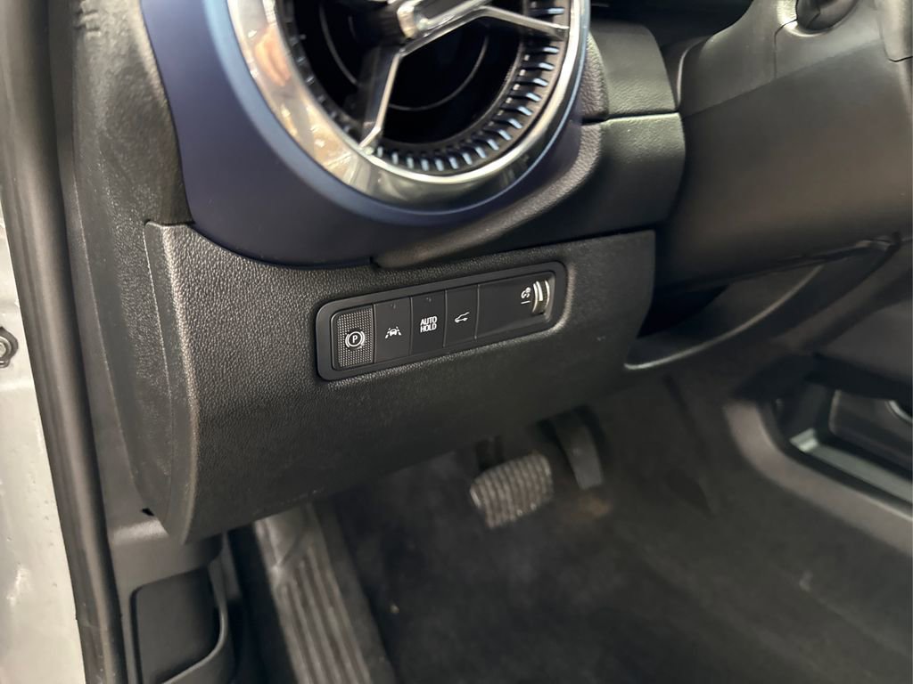 Used 2025 Chevrolet Equinox EV LT image 37