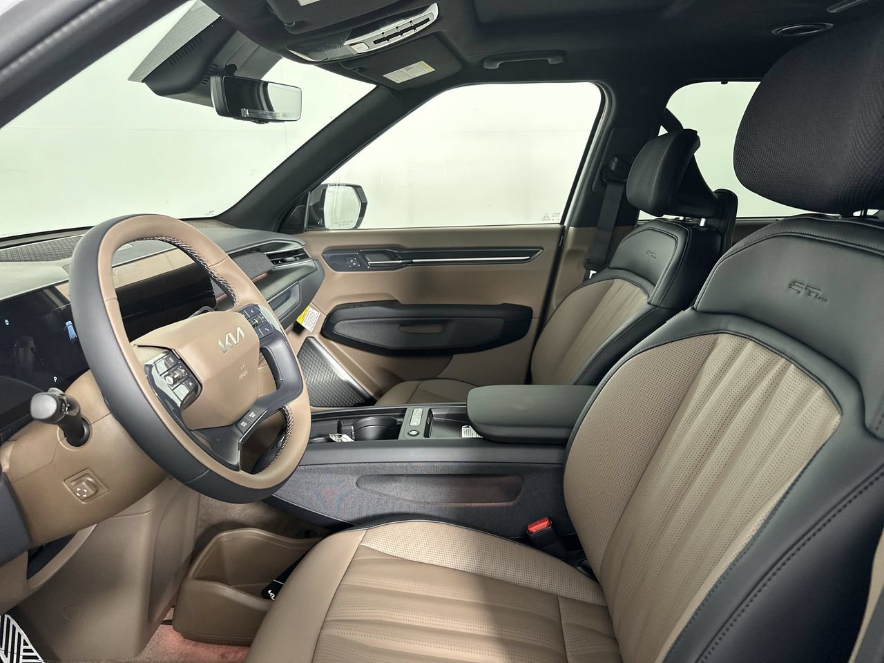 New 2027 Kia EV9 GT-Line AWD/4WD image 2
