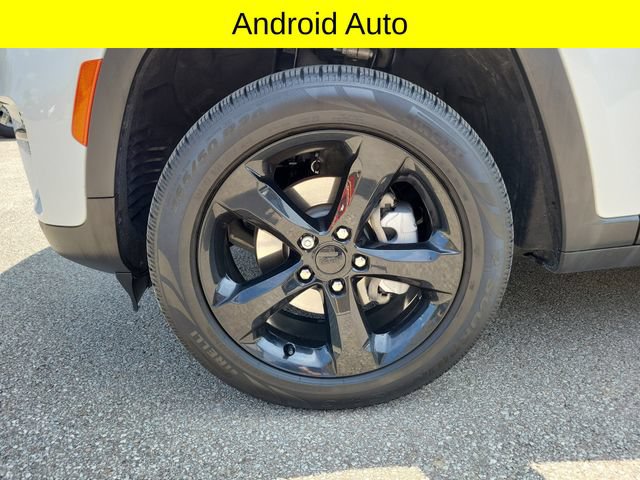 Certified 2024 Jeep Grand Cherokee Limited w/ Black Appearance Package AWD/4WD image 7