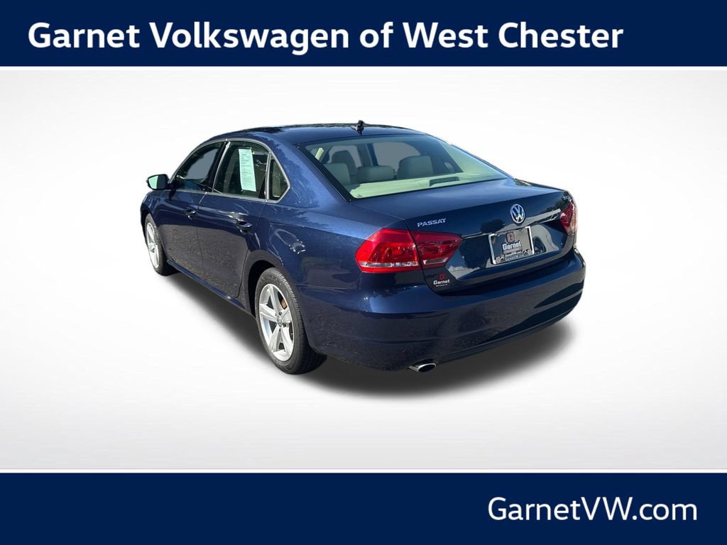 Used 2015 Volkswagen Passat TDI SE FWD image 3