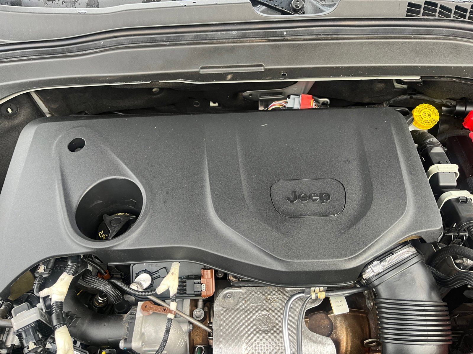 Used 2020 Jeep Renegade Latitude w/ UConnect 8.4 Nav Group image 22