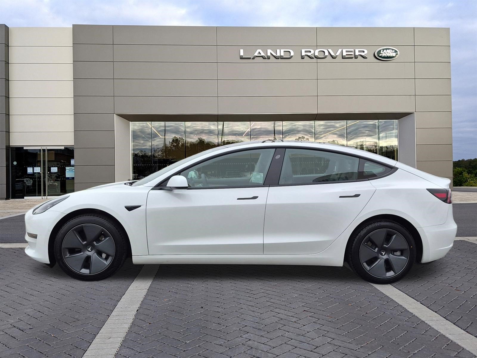 Used 2022 Tesla Model 3 Long Range AWD/4WD image 8