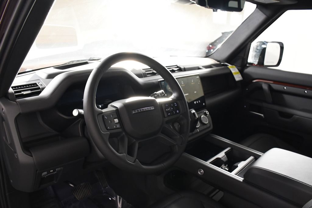 New 2026 Land Rover Defender 130 X-Dynamic SE AWD/4WD image 16
