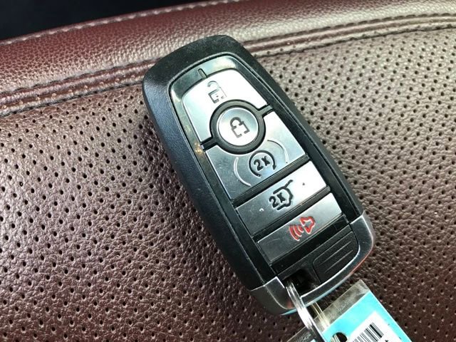 Used 2024 Ford Expedition Limited image 25