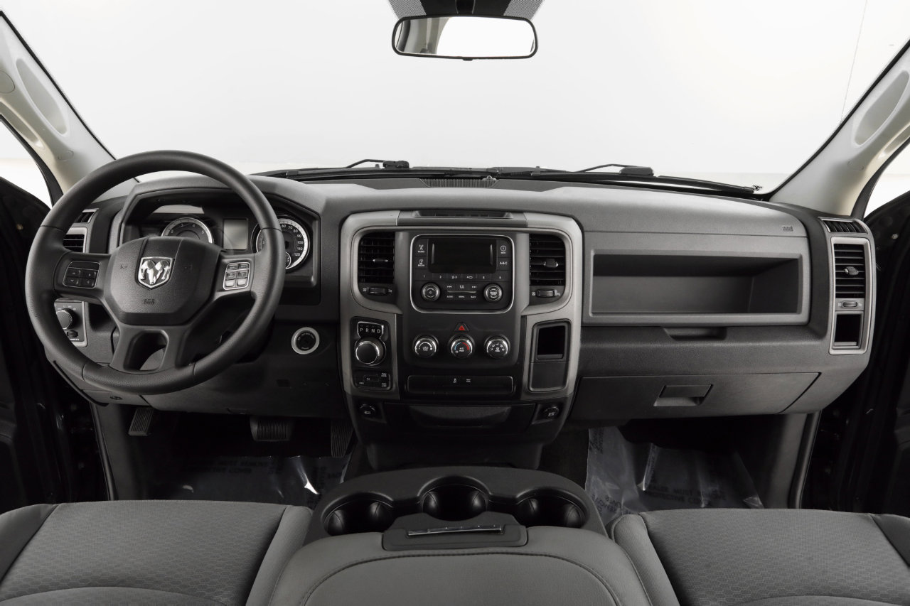 Used 2017 RAM 1500 ST w/ SXT Appearance Group image 12