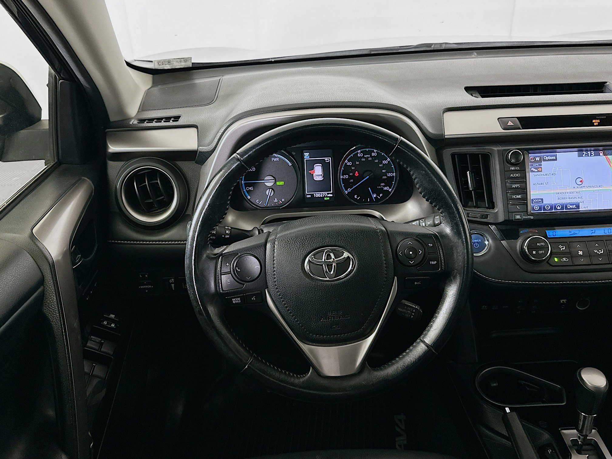 Used 2018 Toyota RAV4 Limited image 18