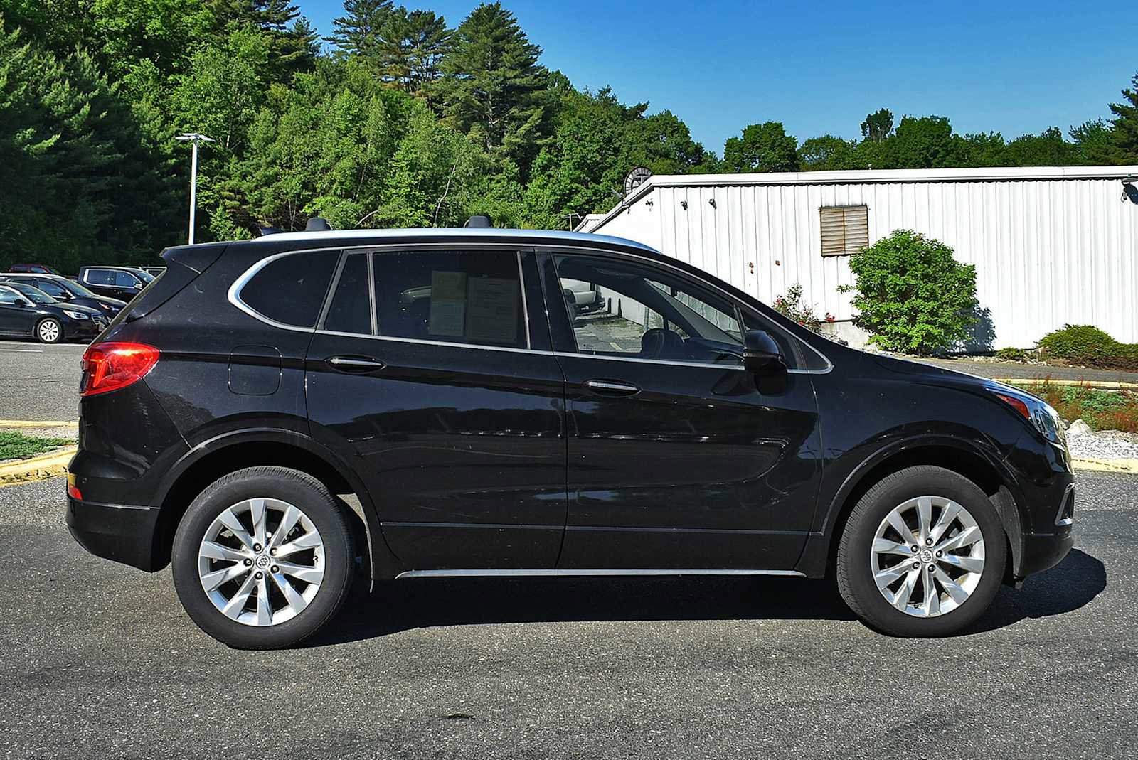 Used 2017 Buick Envision Essence AWD/4WD image 6