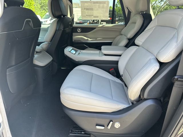 New 2026 Lincoln Navigator L Reserve AWD/4WD image 23
