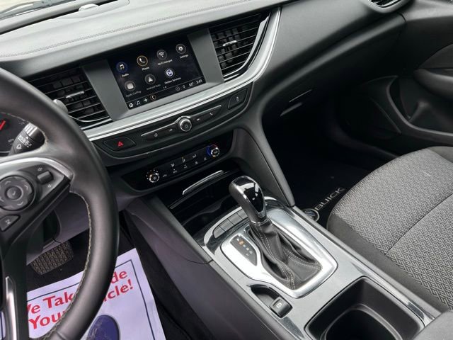 Used 2018 Buick Regal Preferred FWD image 35