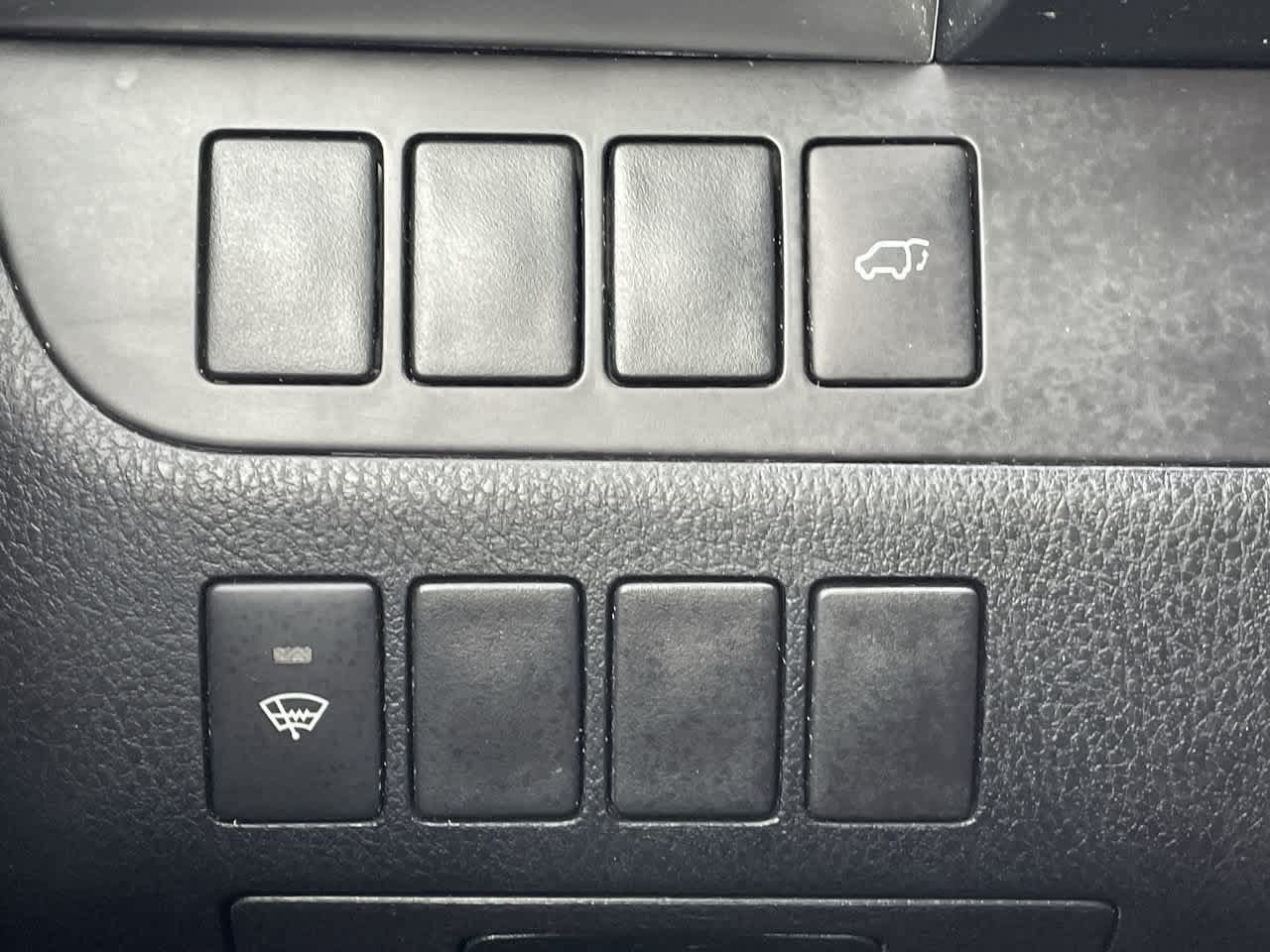 Used 2015 Toyota Highlander XLE AWD/4WD image 29