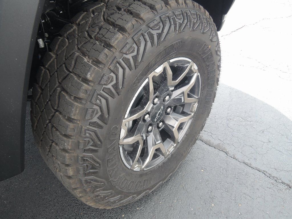 New 2025 Chevrolet Colorado ZR2 w/ Technology Package image 41