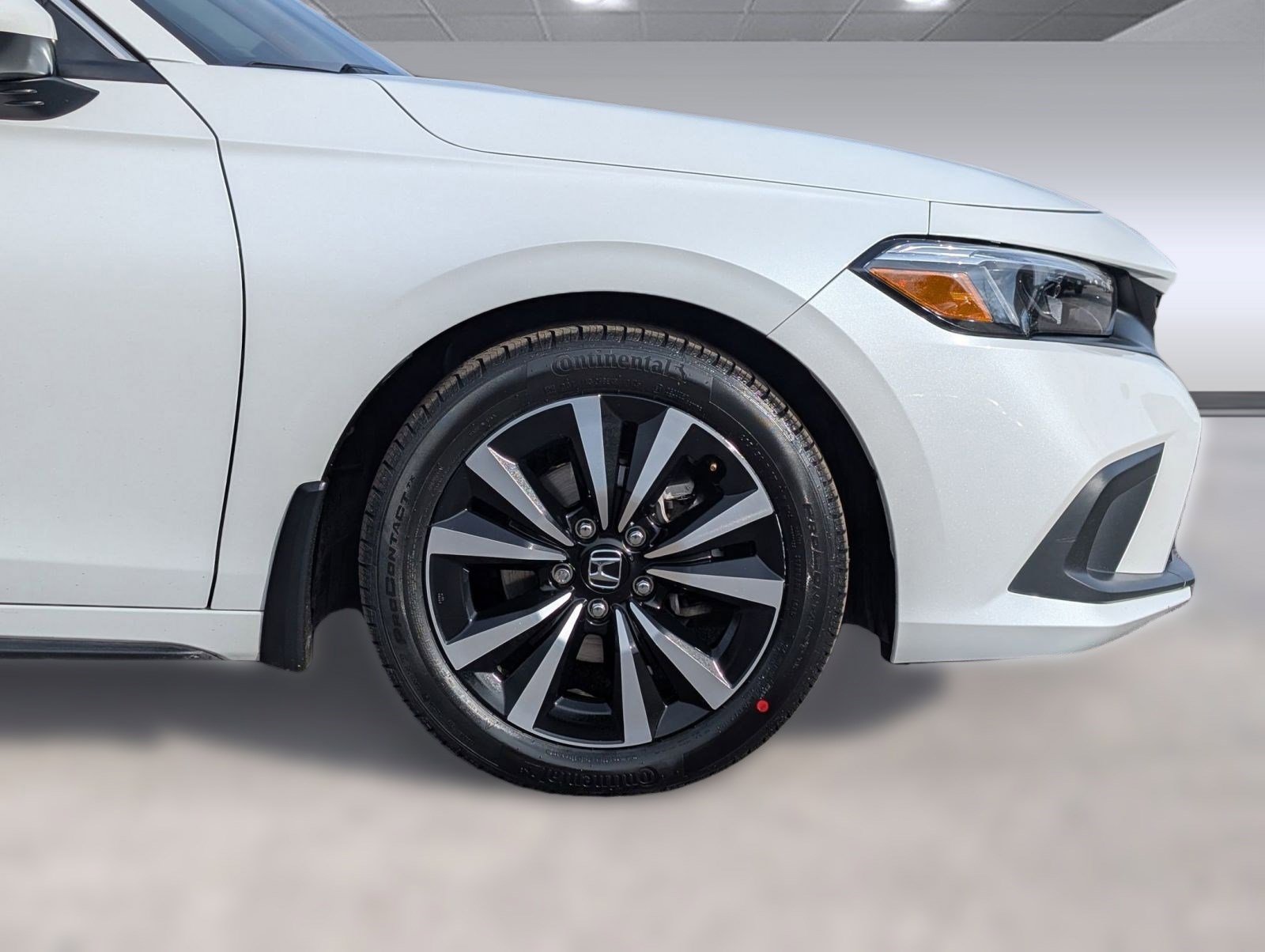 Used 2024 Honda Civic EX-L image 12