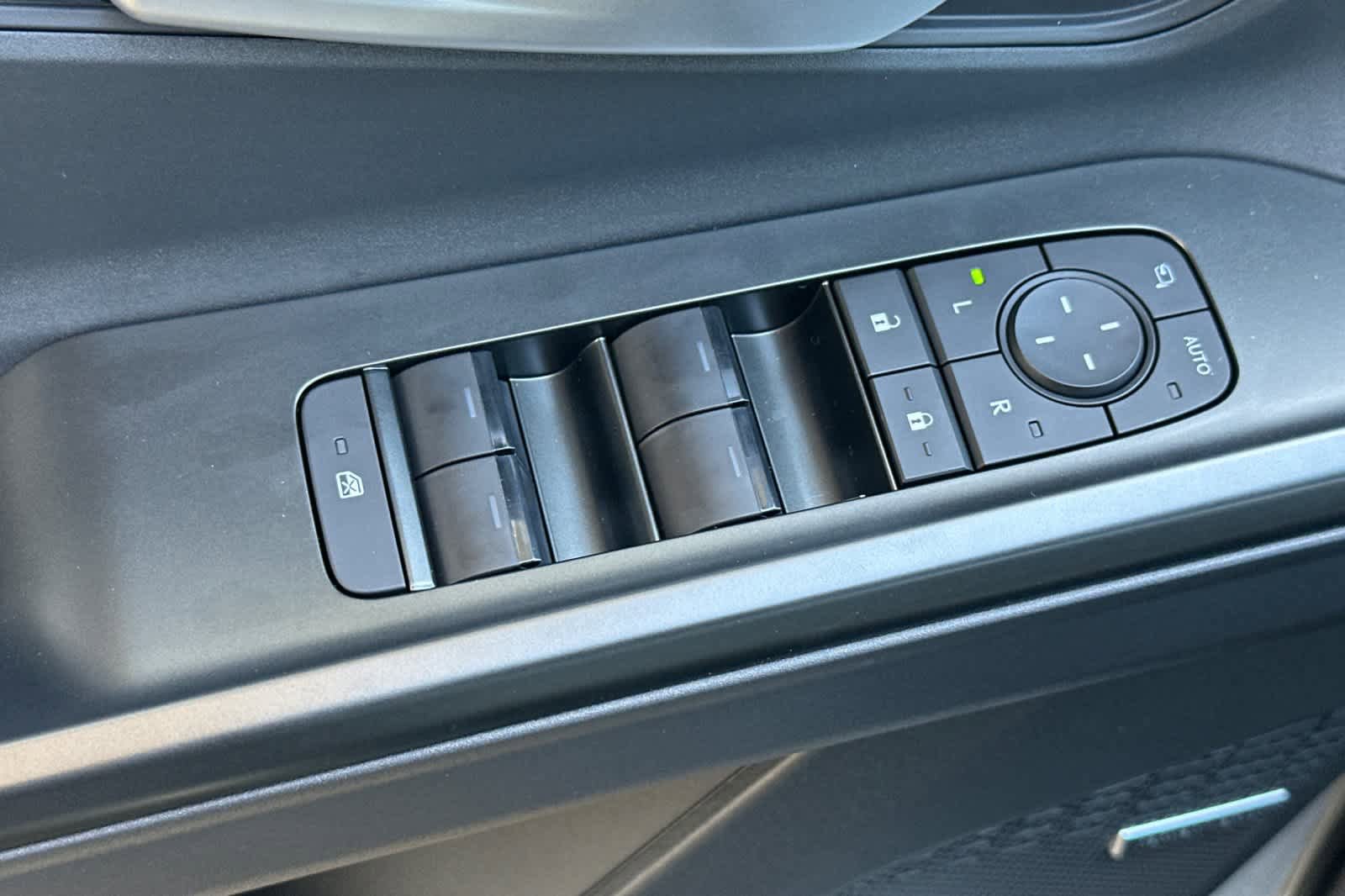 New 2026 Subaru Uncharted AWD image 11