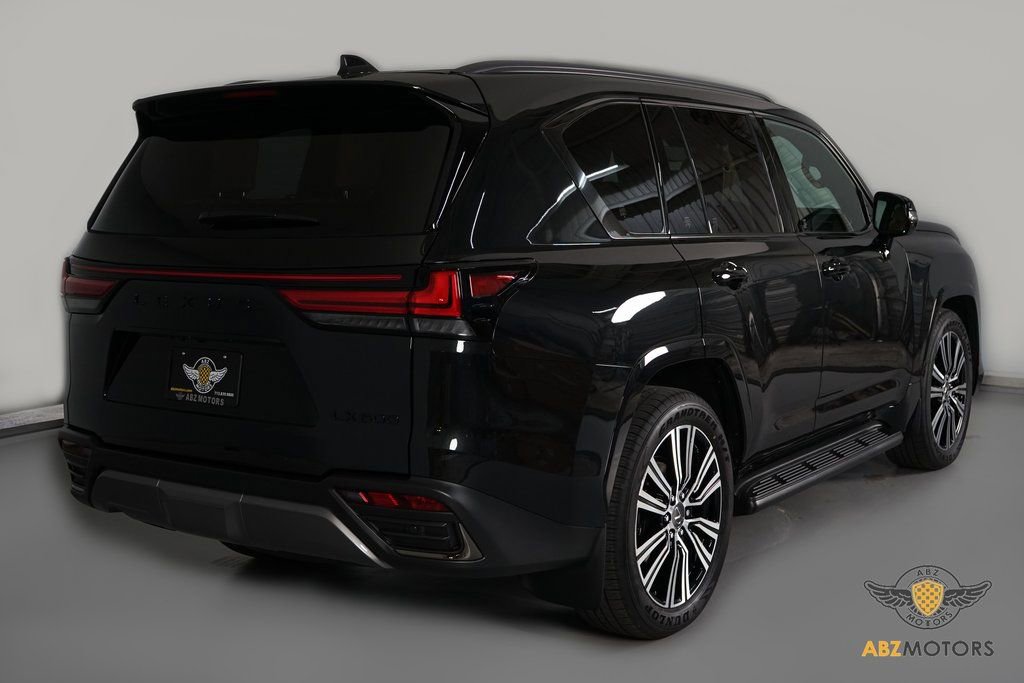 Used 2026 Lexus LX 600 4WD w/ Appearance Package image 6