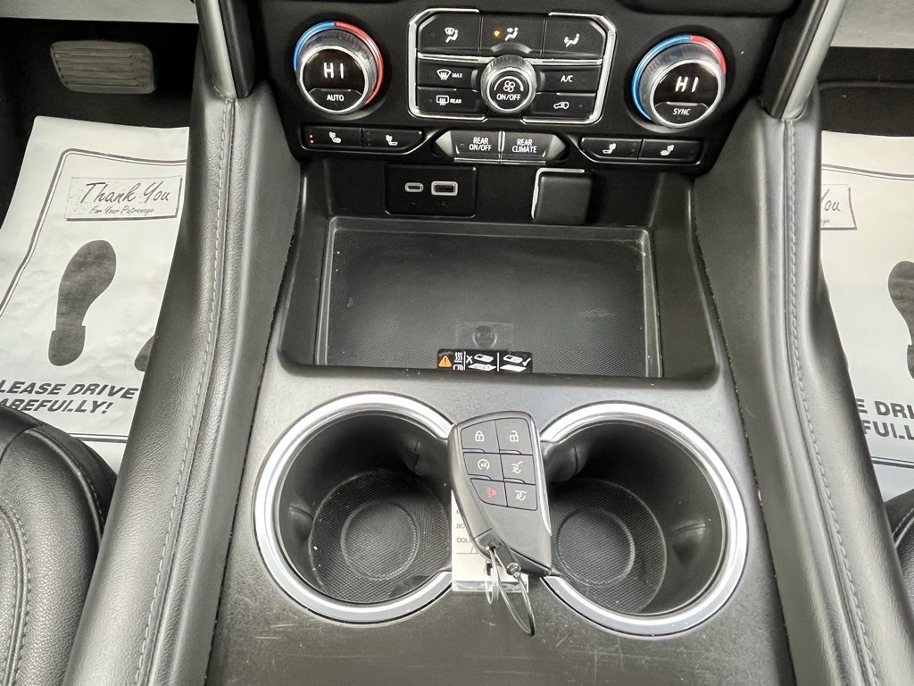 Used 2024 Chevrolet Suburban LT image 9