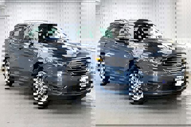 Used 2019 Ford Taurus SEL image 1