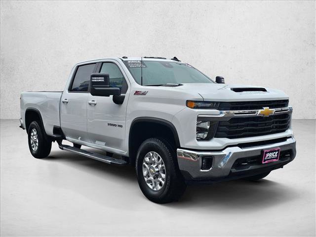 Used 2024 Chevrolet Silverado 3500 LT w/ Safety Package image 7