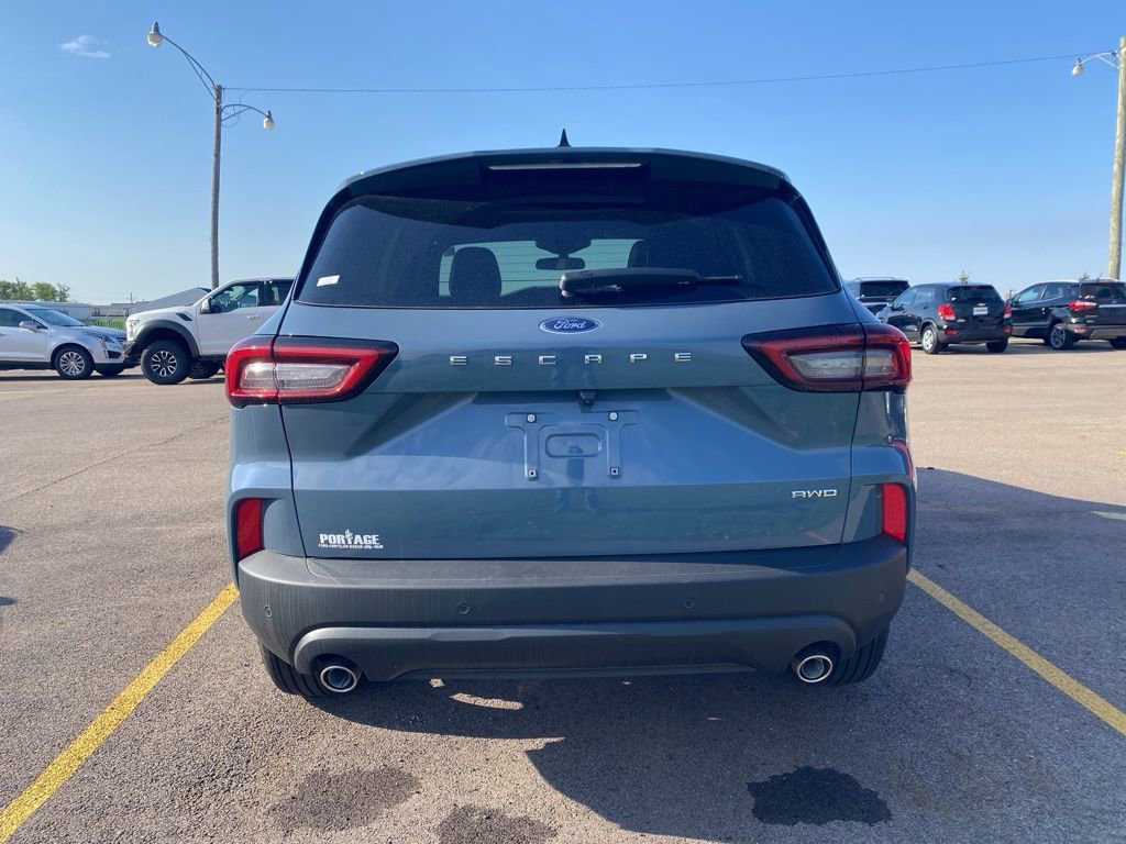 New 2026 Ford Escape ST-Line w/ Tech Pack #1 AWD/4WD image 9