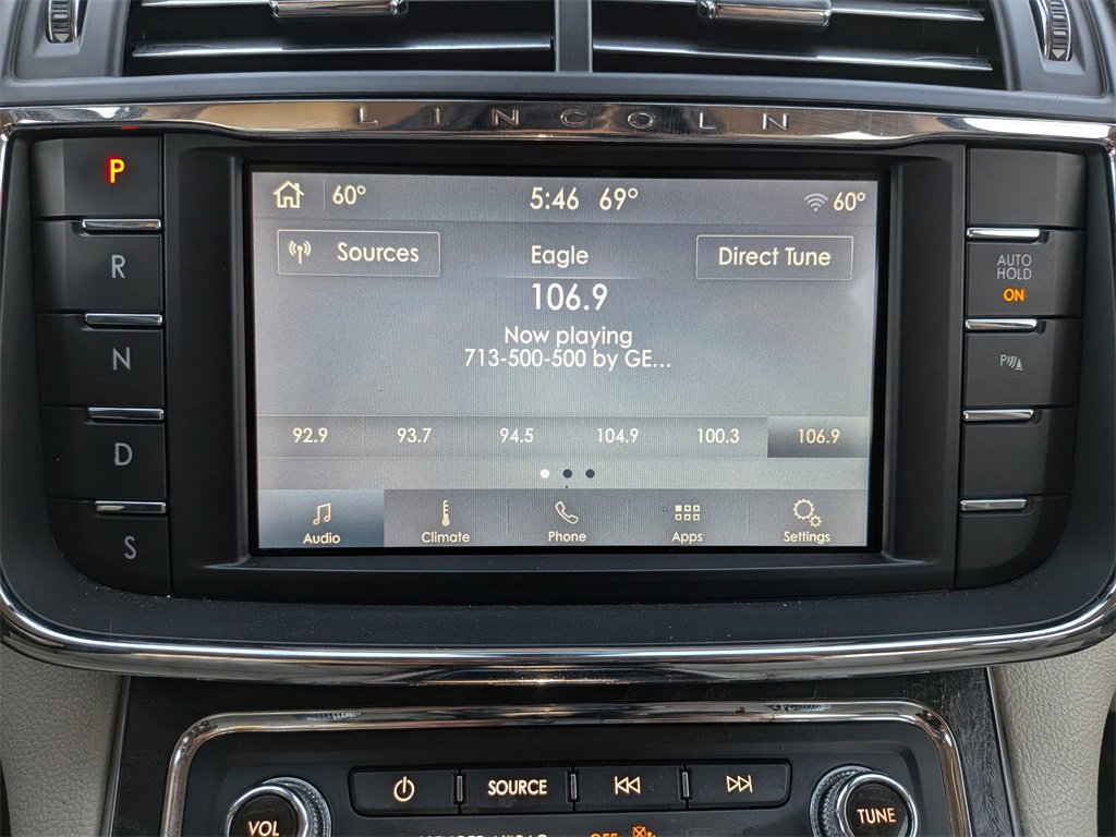 Used 2019 Lincoln Continental Premiere image 18