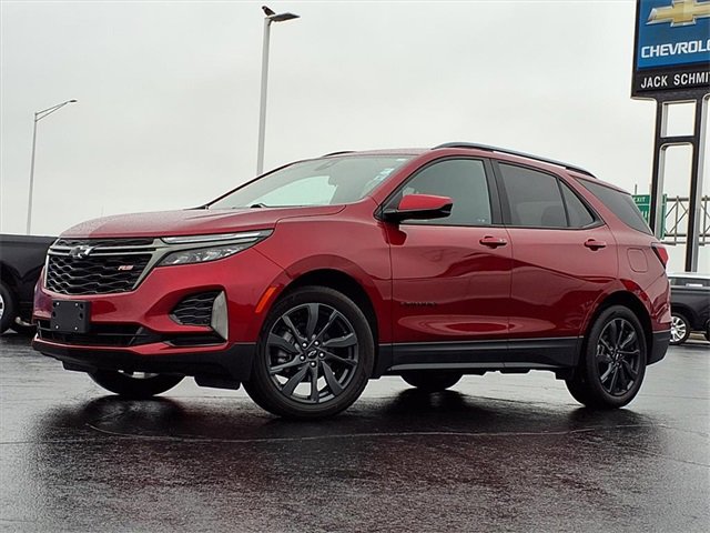 Used 2023 Chevrolet Equinox RS w/ LPO, Floor Liner Package image 2