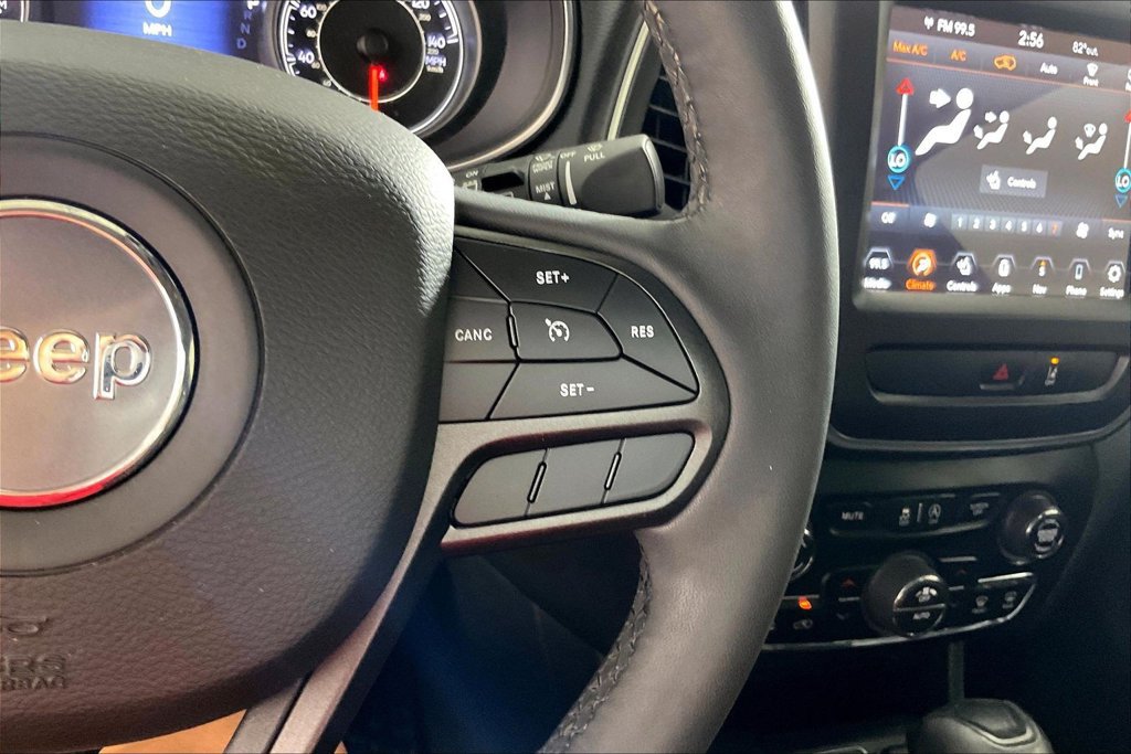 Used 2022 Jeep Cherokee Trailhawk w/ Sun, Sound & Nav Group AWD/4WD image 19