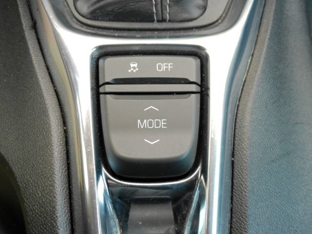 Used 2017 Chevrolet Camaro LT w/ Technology Package RWD image 36