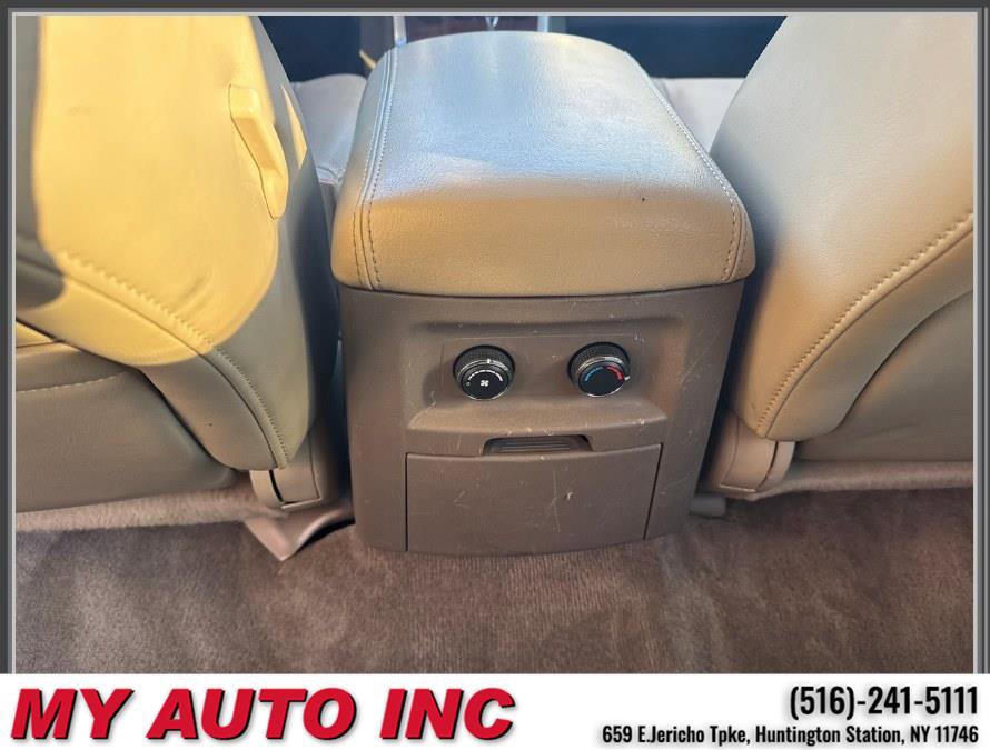 Used 2012 Nissan Pathfinder LE AWD/4WD image 13