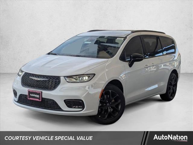 New 2026 Chrysler Pacifica Select w/ S Appearance Package image 1
