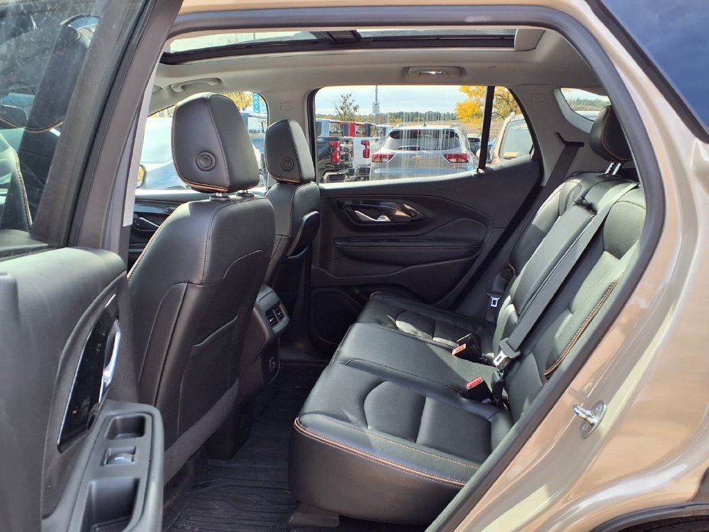 Used 2022 GMC Terrain AT4 w/ LPO, Floor Liner Package AWD/4WD image 13