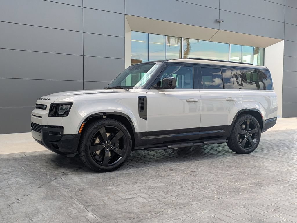 New 2026 Land Rover Defender 130 X-Dynamic SE AWD/4WD image 1