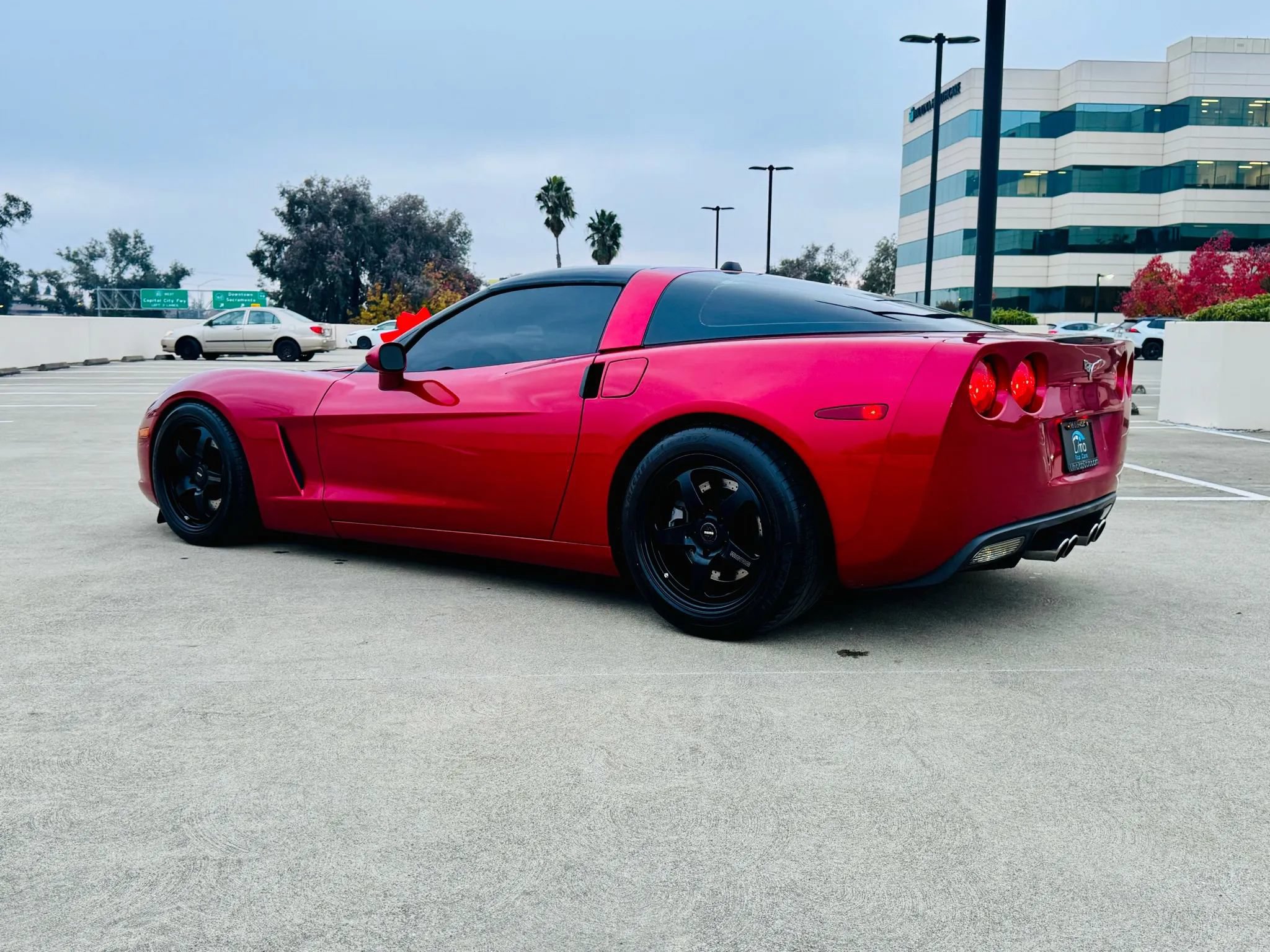 Used 2005 Chevrolet Corvette Coupe w/ Preferred Equipment Group RWD image 19