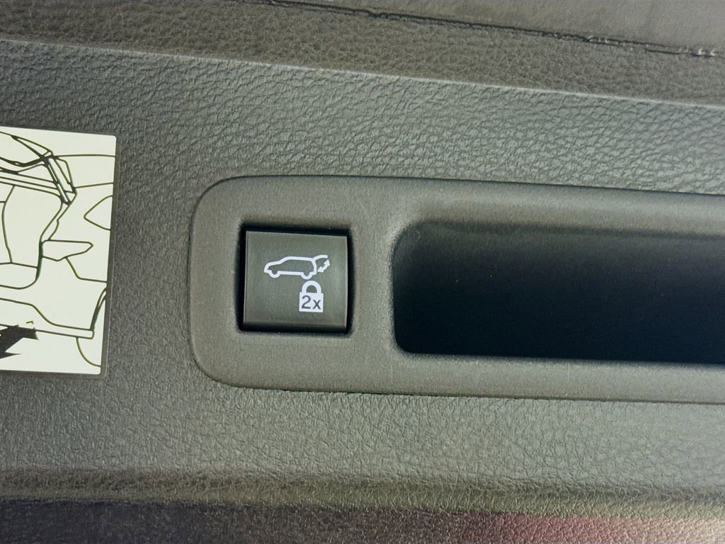 Certified 2022 Toyota Sienna XLE image 36