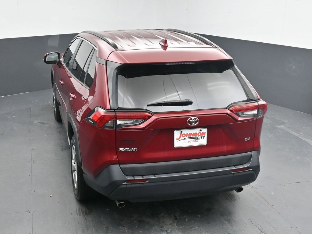 Used 2019 Toyota RAV4 LE w/ Carpet Mat Package image 32
