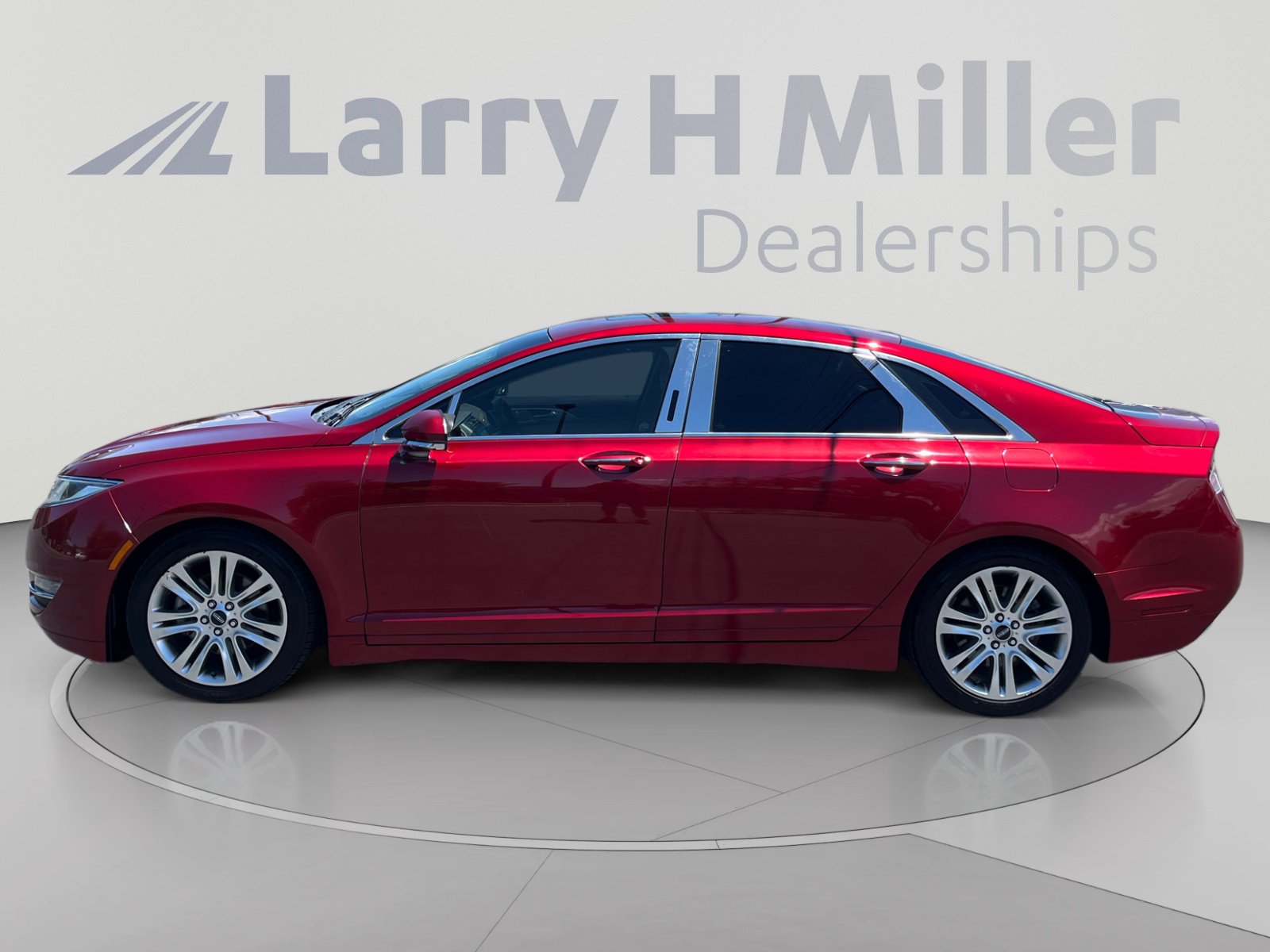 Used 2016 Lincoln MKZ w/ Equipment Group 300A Reserve FWD image 2