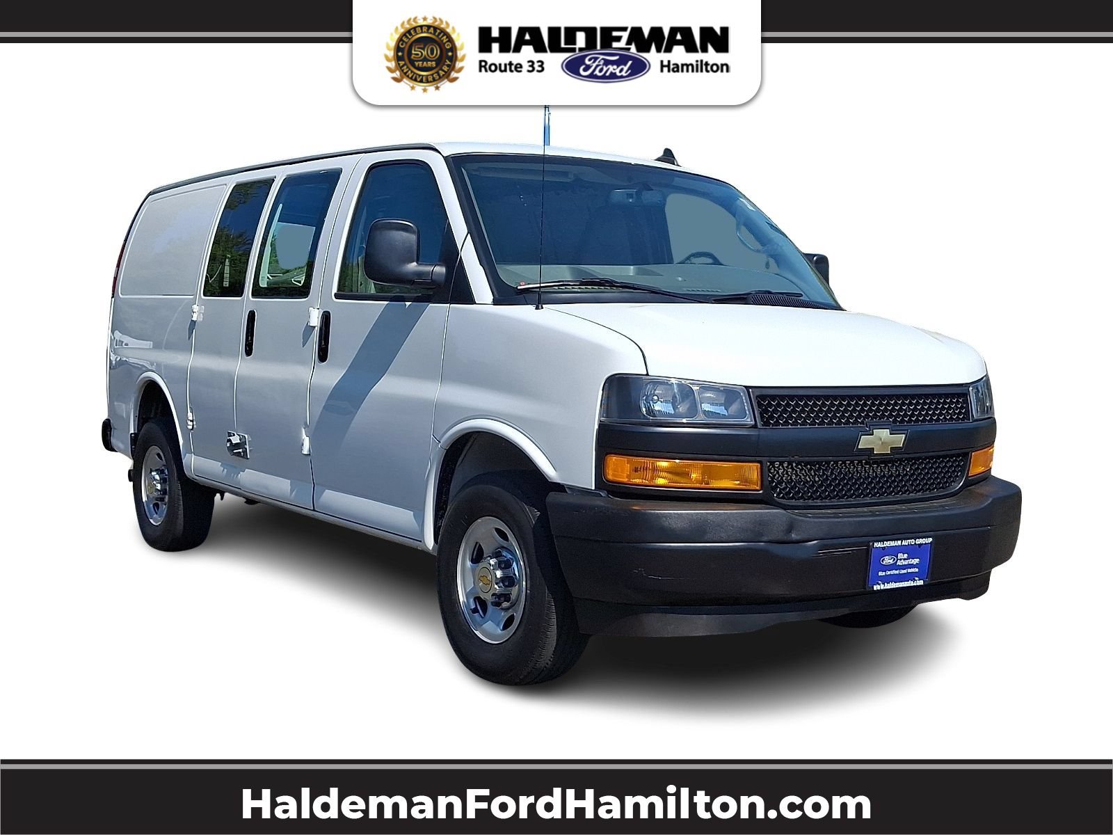 Used 2022 Chevrolet Express 2500 w/ Driver Convenience Package RWD image 1