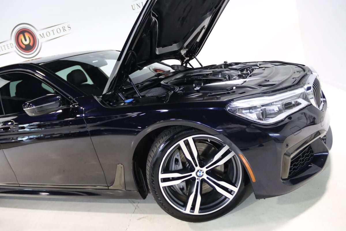 Used 2019 BMW 750i RWD image 81