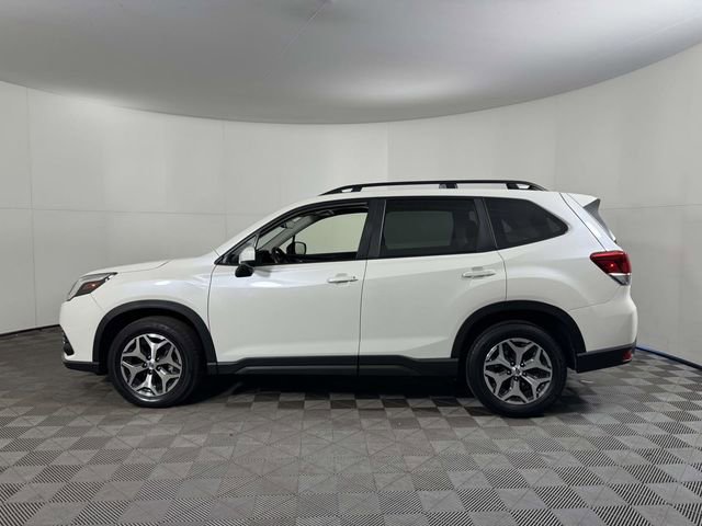 Used 2023 Subaru Forester Premium AWD/4WD image 11
