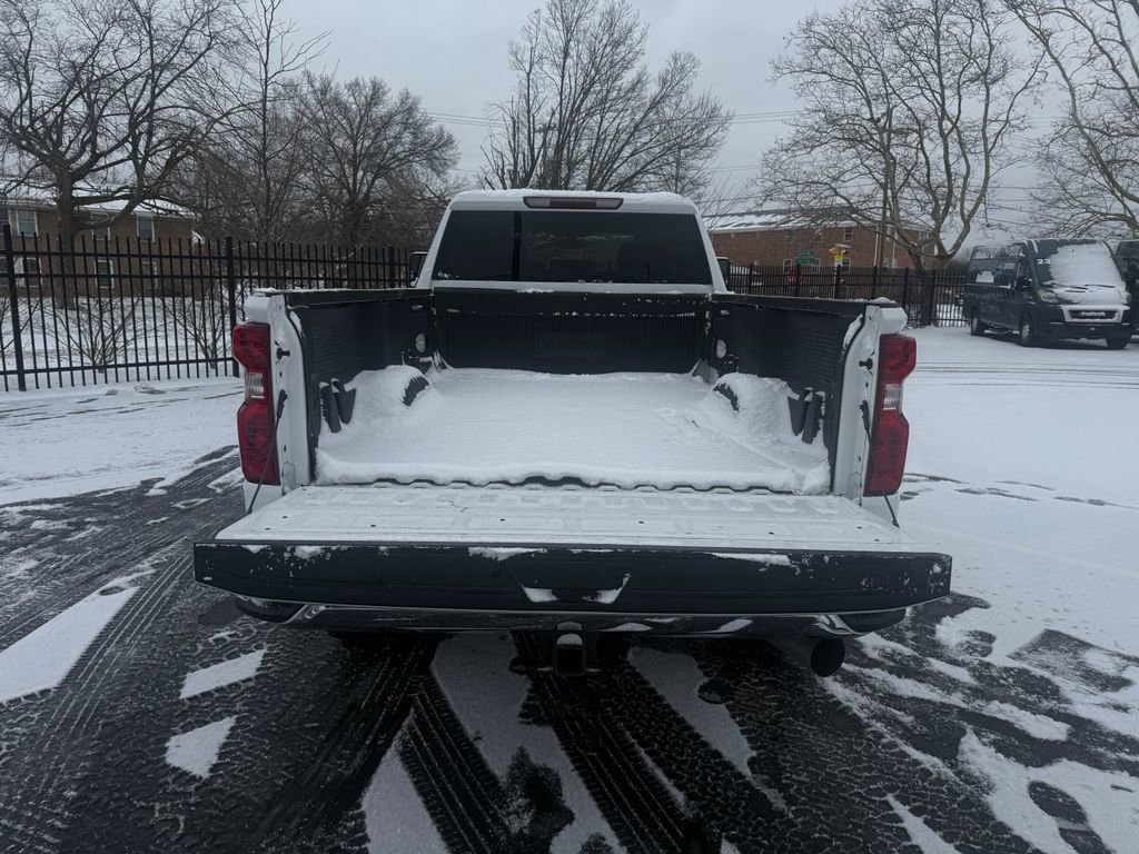 Used 2023 Chevrolet Silverado 3500 LT w/ Convenience Package image 8